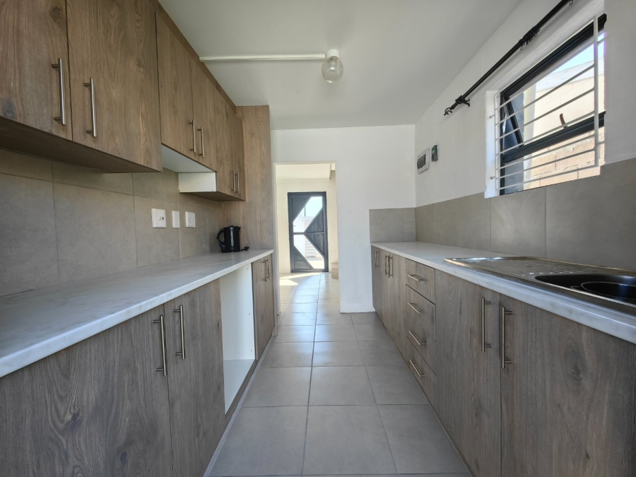 2 Bedroom Property for Sale in Eastridge Western Cape